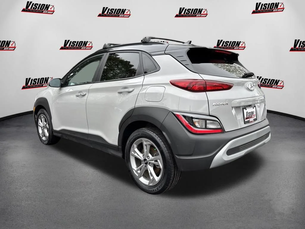 Used 2023 Silver Hyundai SEL image 15