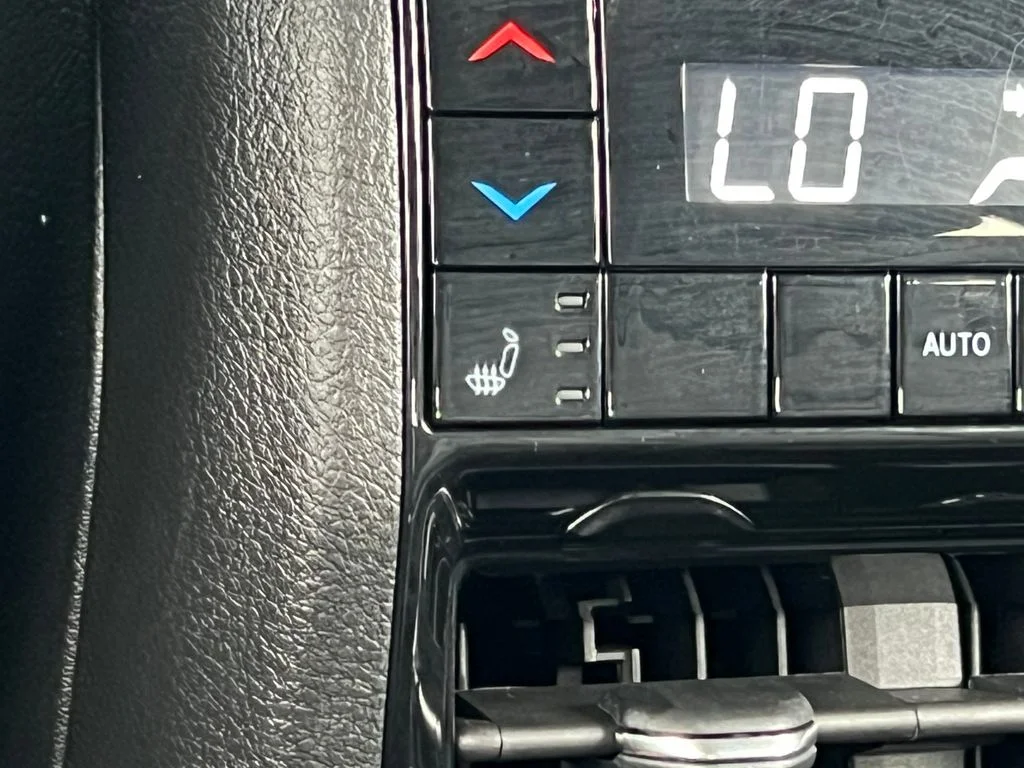 Used 2023 Black Jeep Limited image 38