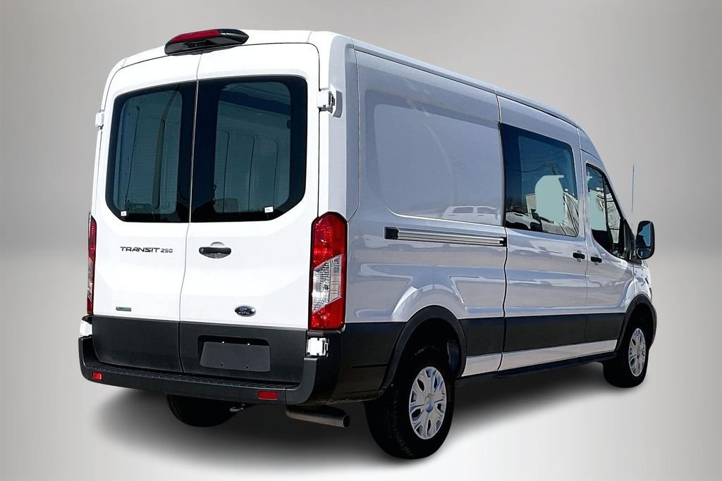 New 2023 White Ford Base image 18