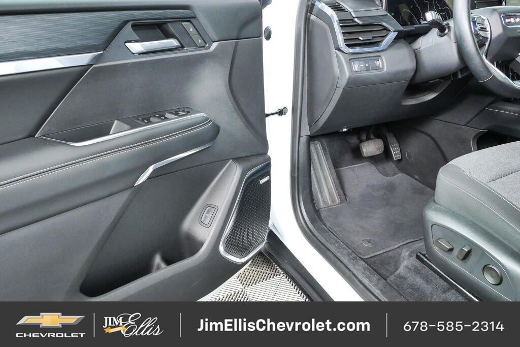 Certified Used 2025 Summit White GMC Elevation image 9