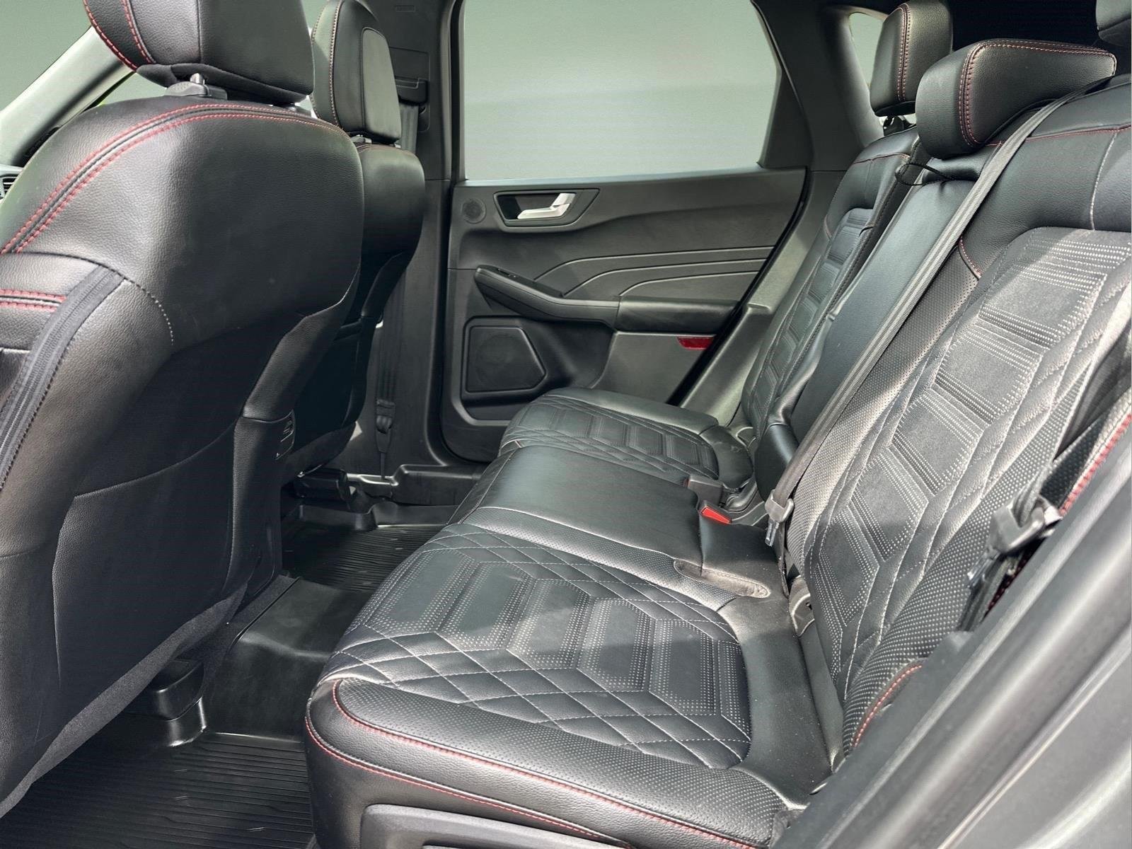 Used 2023  Ford ST-Line Elite image 12