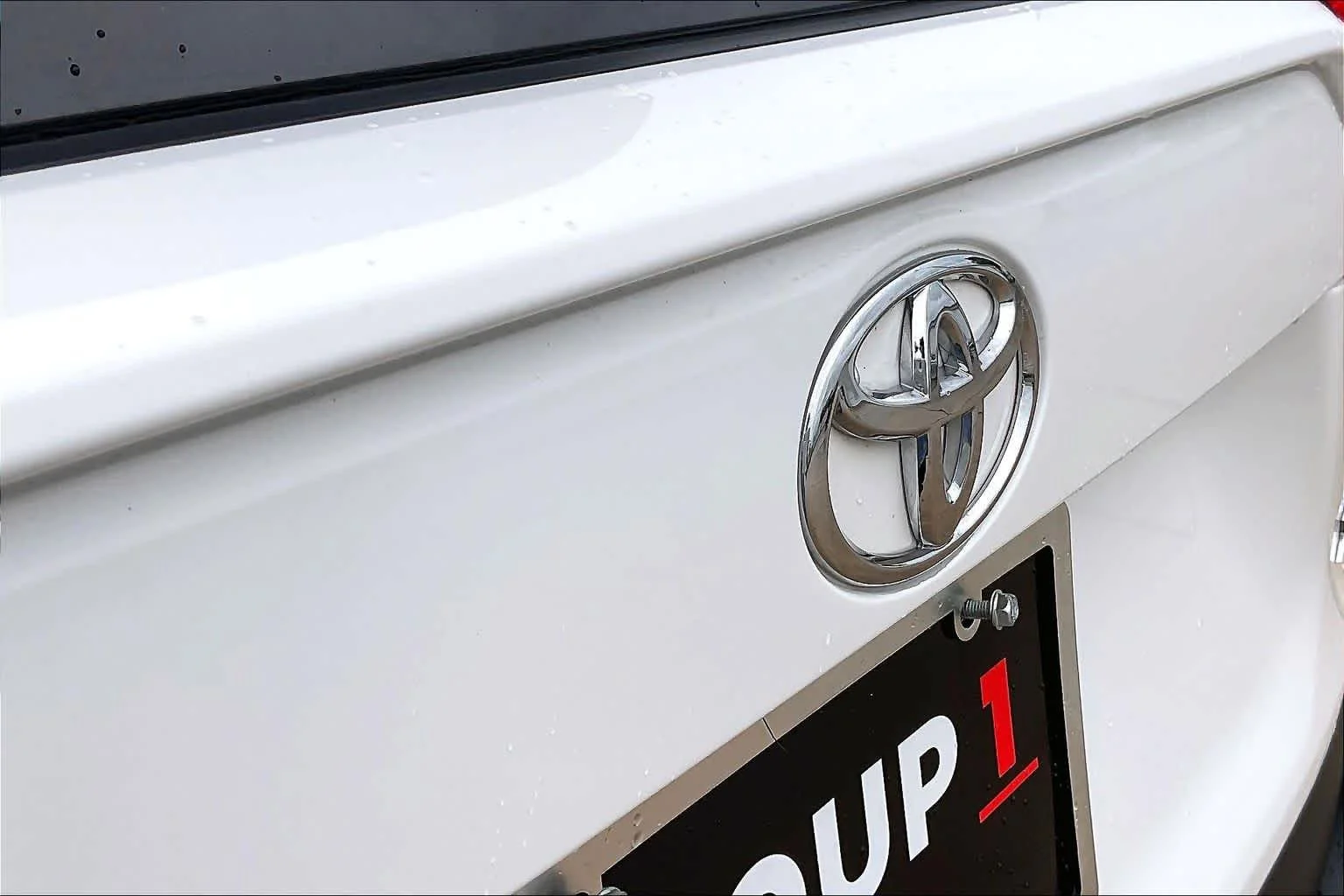 Used 2025 Ice Cap Toyota XLE image 23