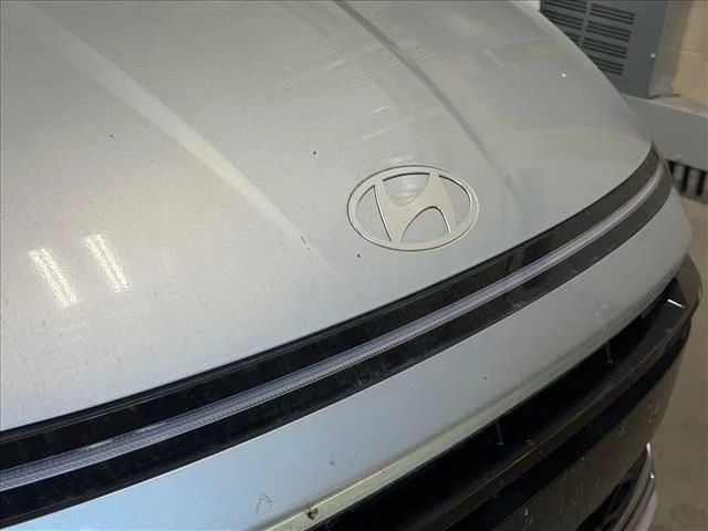 Used 2024 Silver Hyundai SEL image 6