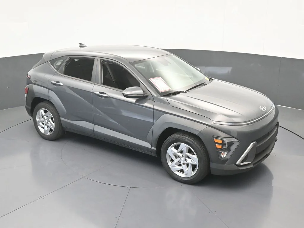 Used 2024 Ecotronic Gray Pearl Hyundai SE image 55