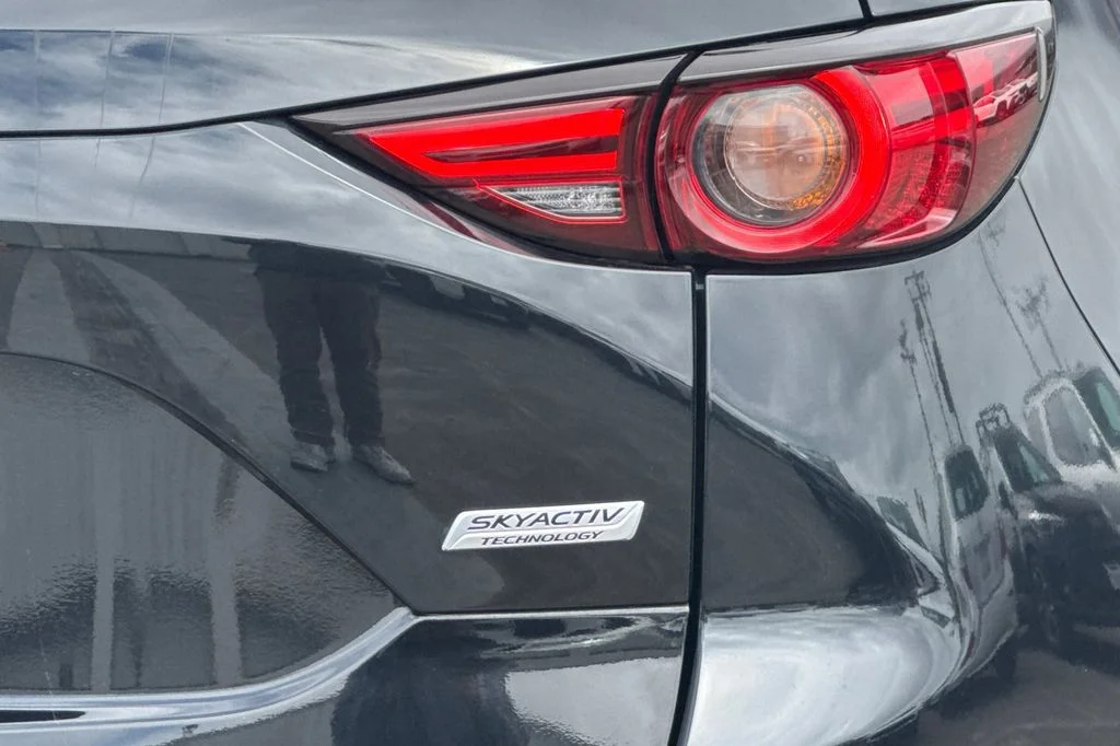 Used 2019 Black Mazda Grand Touring image 37