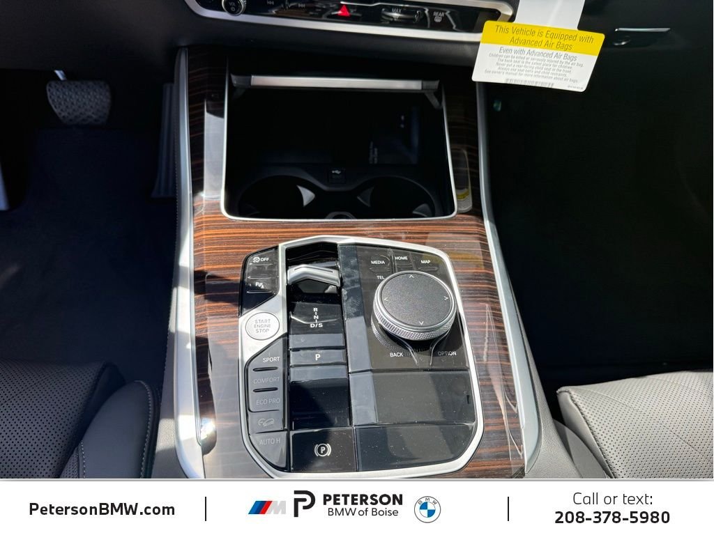 New 2026 Mineral White Metallic BMW xDrive40i image 24