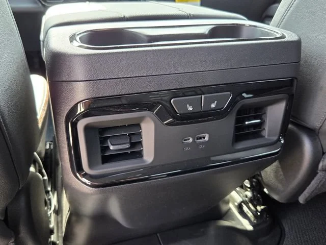 2026 GMC Sierra 1500 AT4 - Photo 11