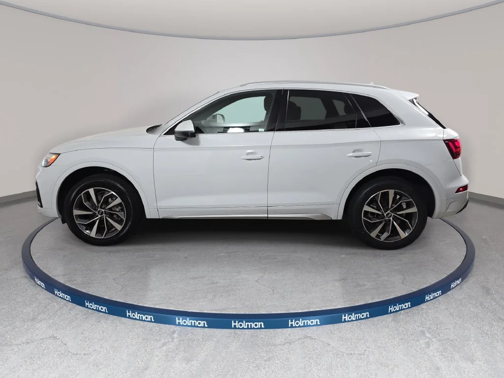 Used 2021 Glacier White Audi 45 Premium Plus image 9