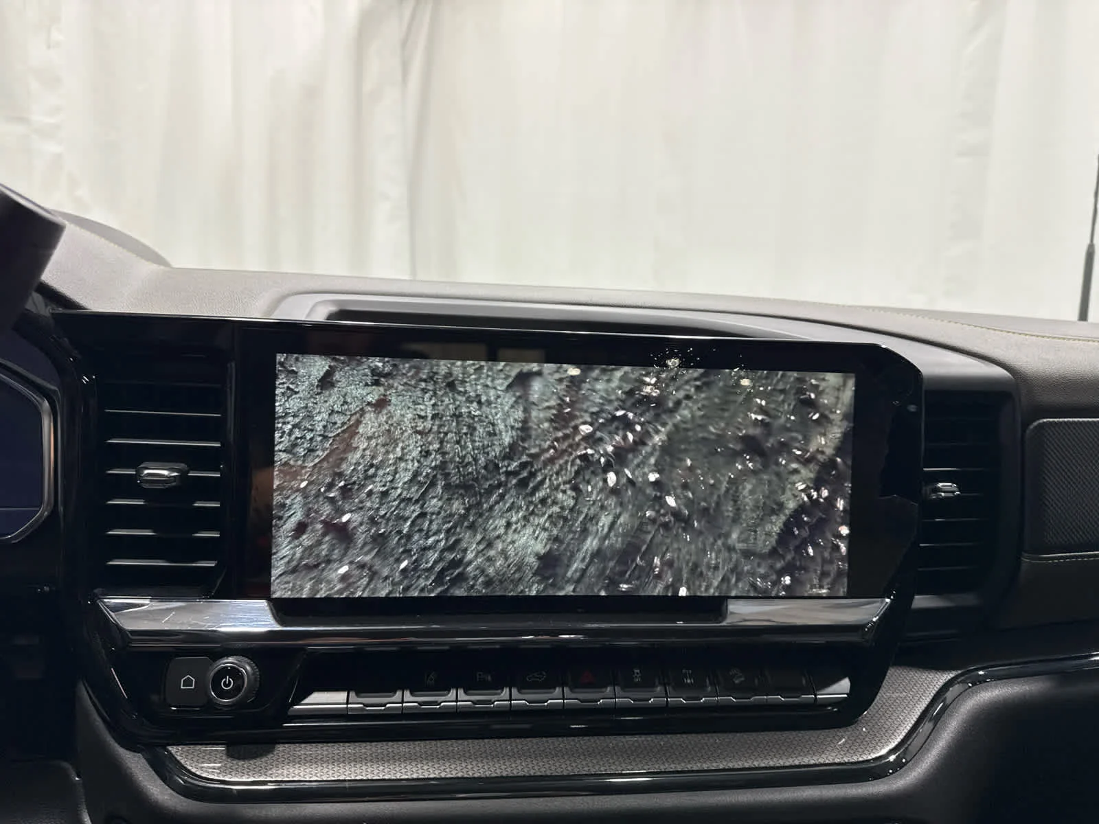 Used 2025 Black Chevrolet ZR2 image 18