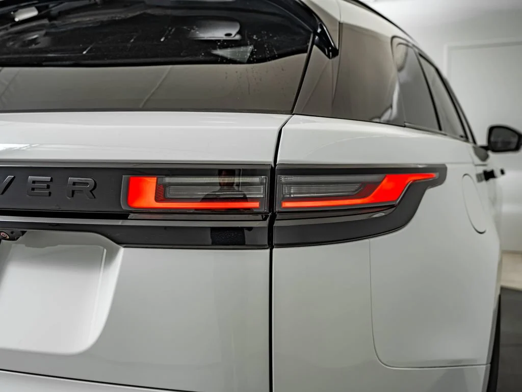 New 2026 Fuji White Land Rover Belgravia Edition image 15