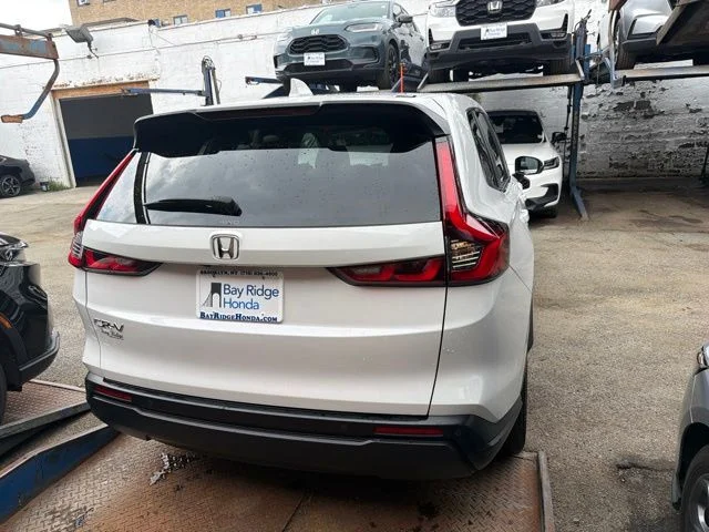 Used 2024 White Honda EX-L image 4