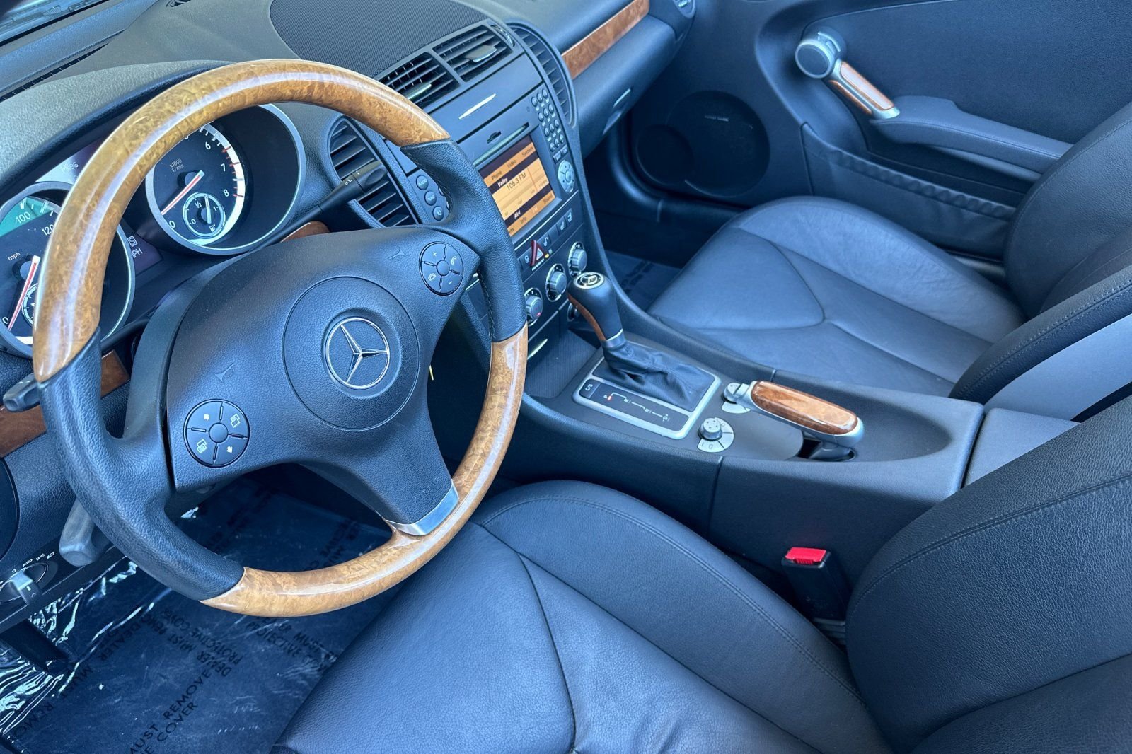 Used 2009 Silver Mercedes-Benz SLK 300 image 11
