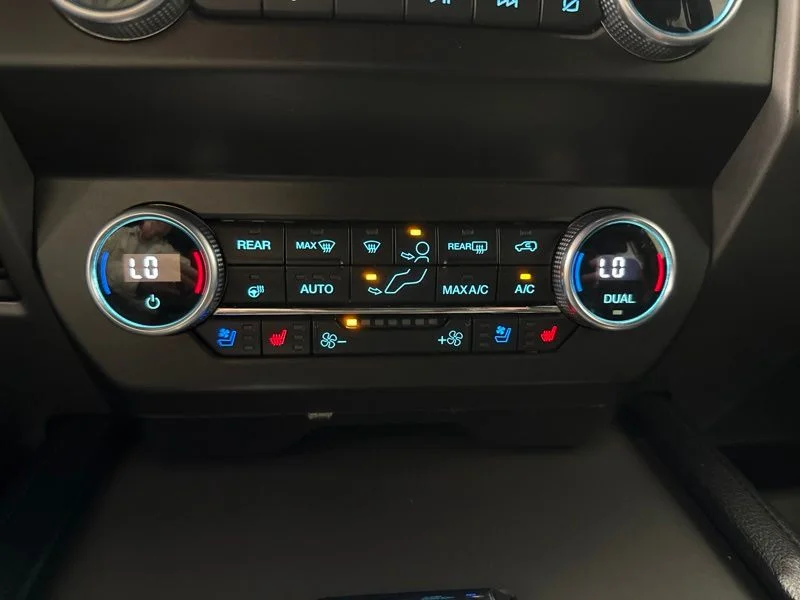 Used 2021 Black Ford XLT image 37