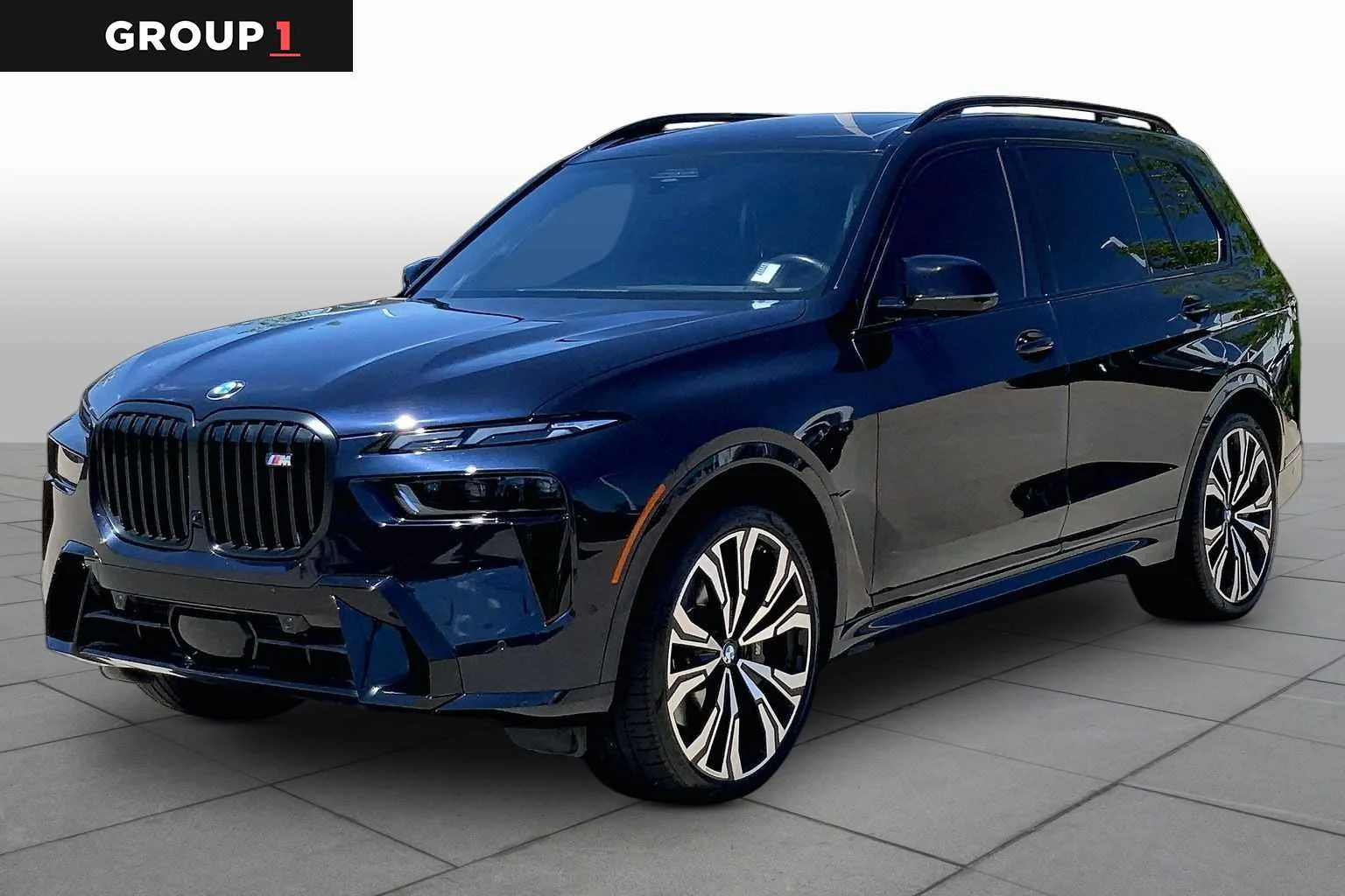 2023 BMW X7 M60i's photo