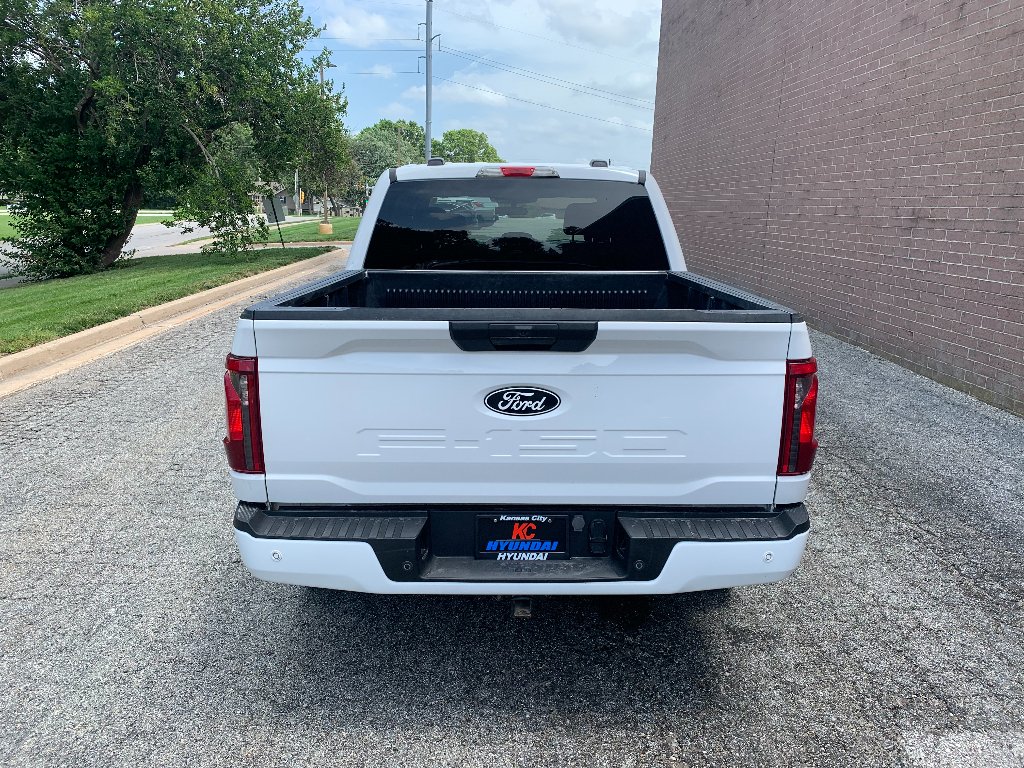 Used 2024 Oxford White Ford STX image 4
