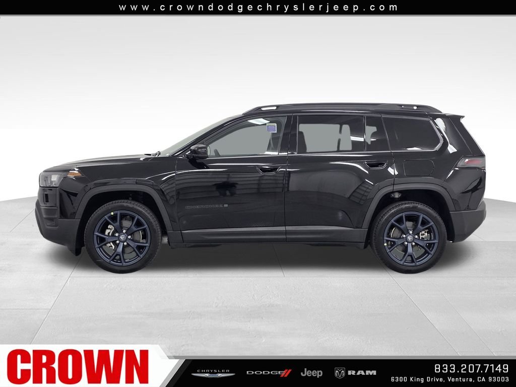 New 2026 Diamond Black Crystal Pearl-Coat Exterior Paint Jeep  image 8