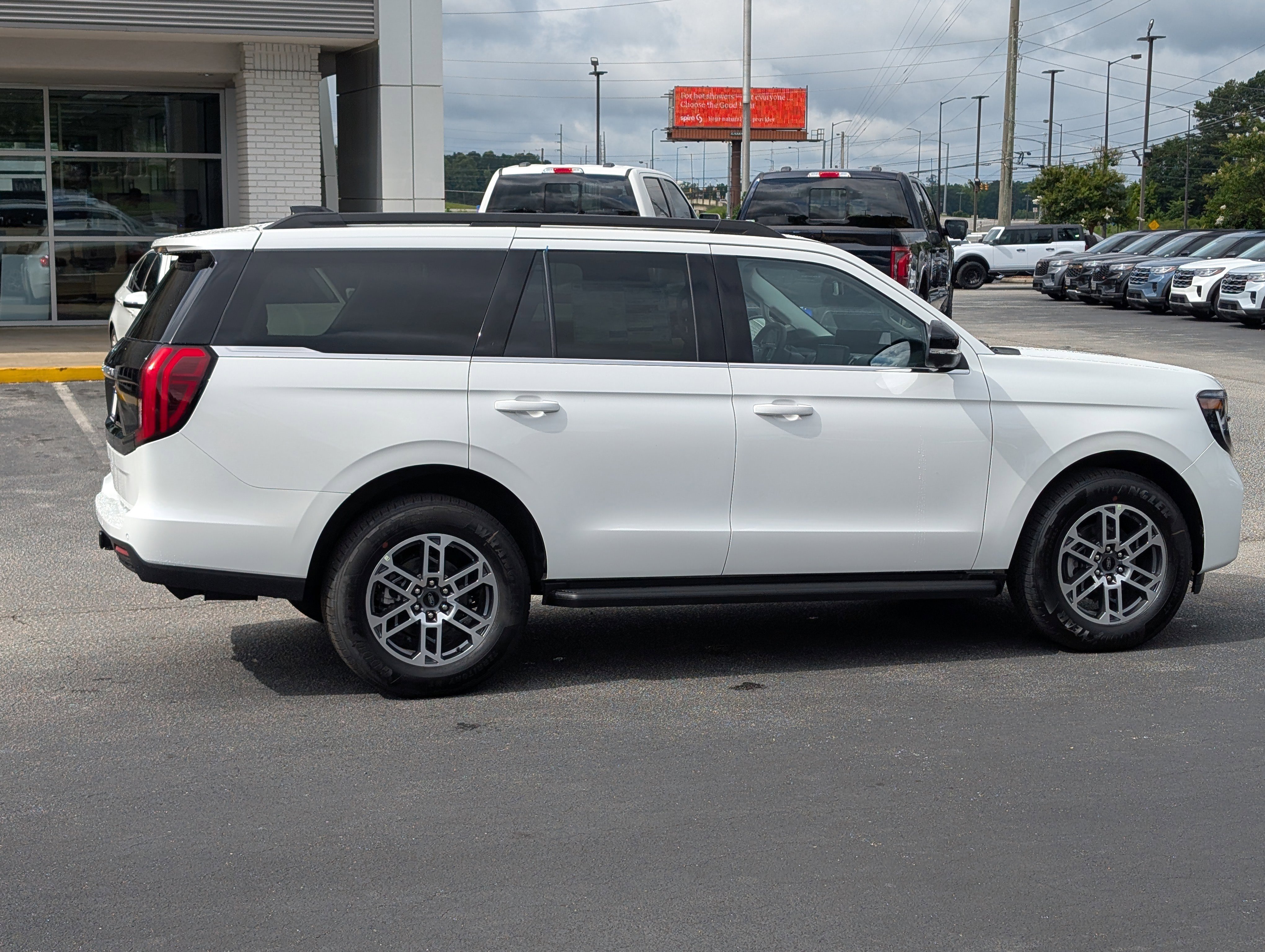 New 2026 Star White Metallic Tri-Coat FORD Active image 8
