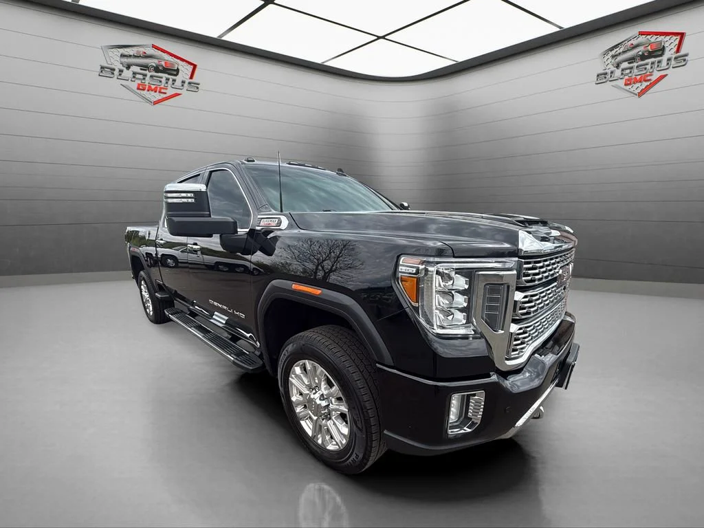 Used 2023 Onyx Black GMC Denali image 7