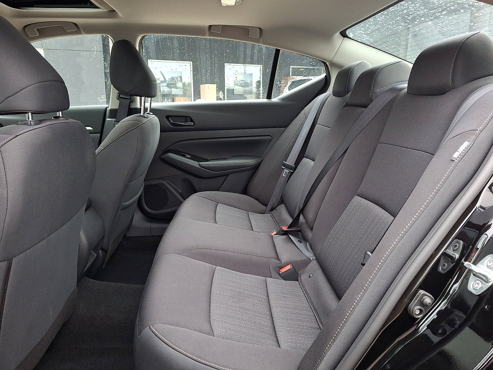 Used 2023 Super Black Nissan 2.5 SV image 9
