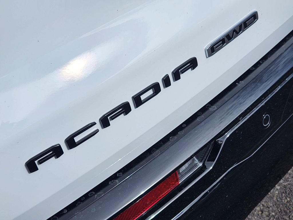 2026 GMC Acadia Denali Ultimate - Photo 10