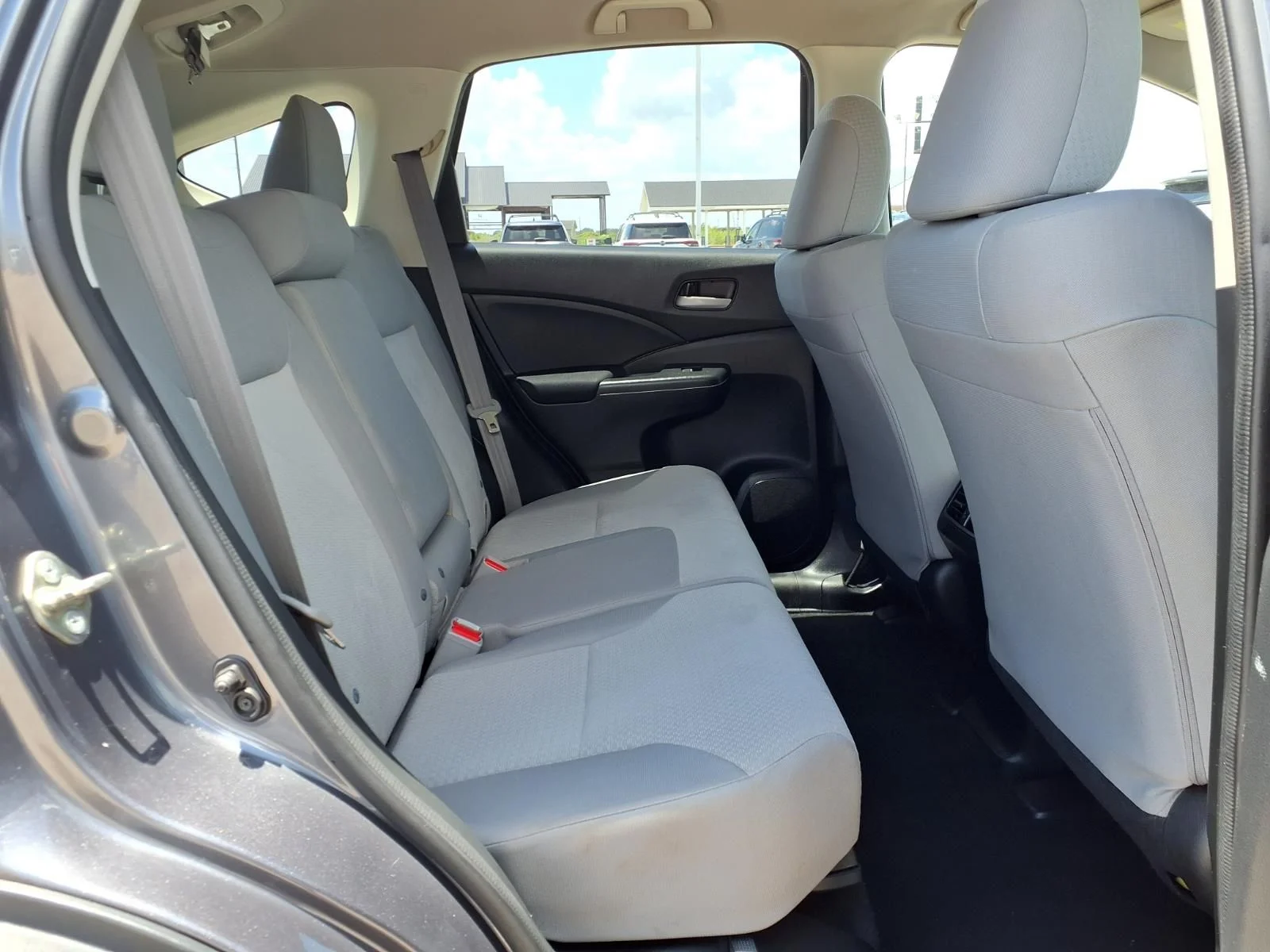 Used 2016 Gray Honda SE image 12