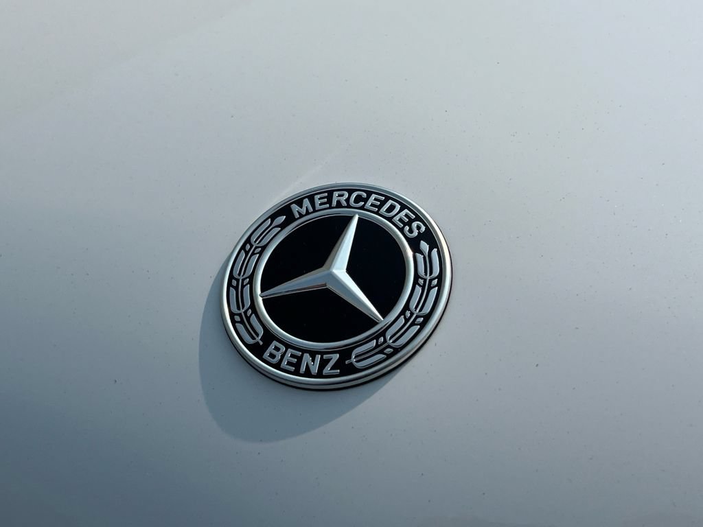 New 2026 MANUFAKTUR Moonlight White Metallic Mercedes-Benz GLS 450 image 69