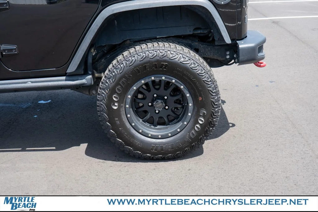 Used 2017 Black Clearcoat Jeep Unlimited Rubicon image 13