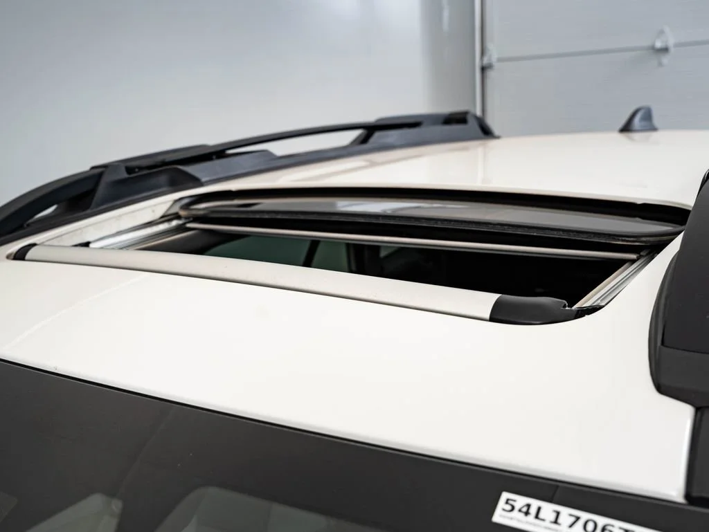 Used 2025 Crystal White Pearl Subaru Onyx Edition XT image 14
