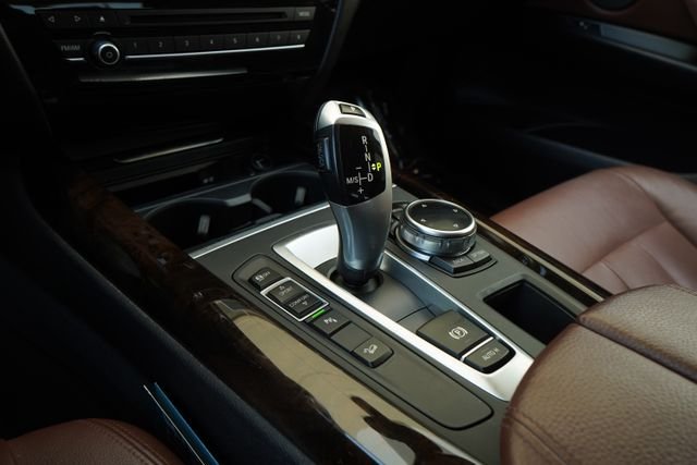 Used 2014 White BMW xDrive35i image 22
