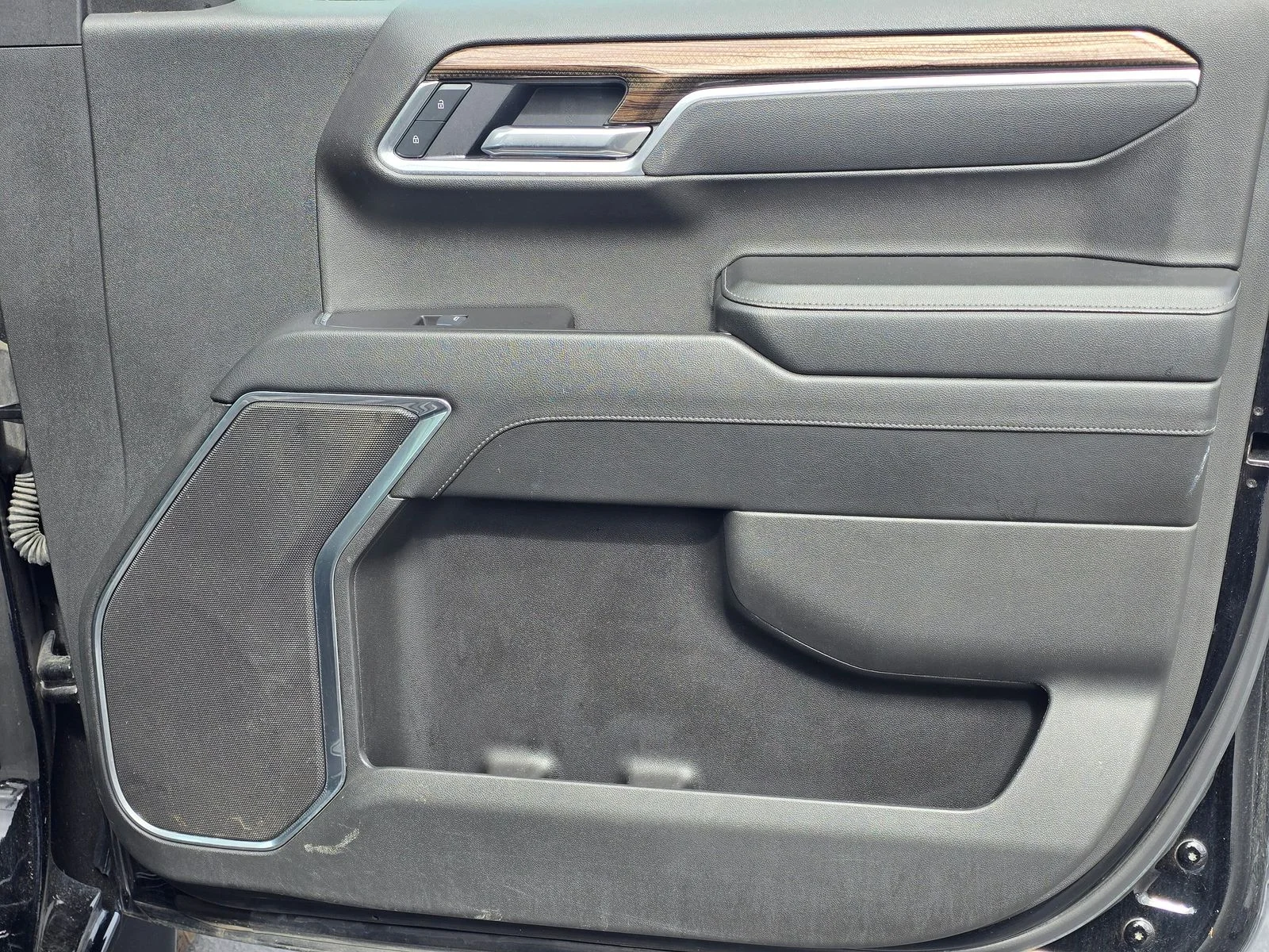 2025 Chevrolet Silverado 1500 LT - Photo 42