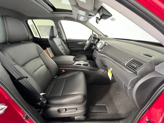 New 2026 Radiant Red Metallic II Honda RTL image 30