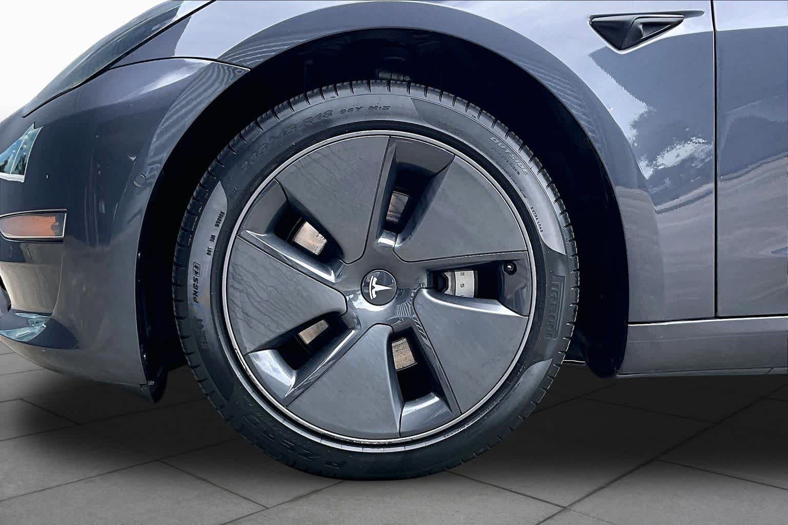 Used 2021 Deep Blue Metallic Tesla Standard Range Plus image 9