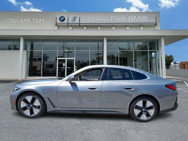 Certified Used 2025 Skyscraper Grey Metallic BMW xDrive40 image 7