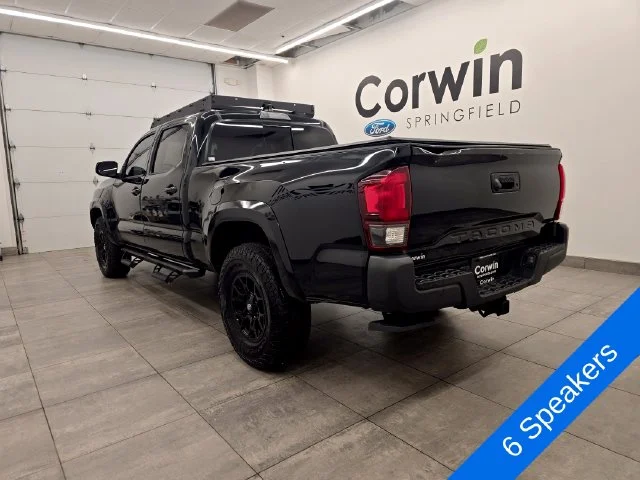 Used 2022 Midnight Black Metallic Toyota SR5 image 3