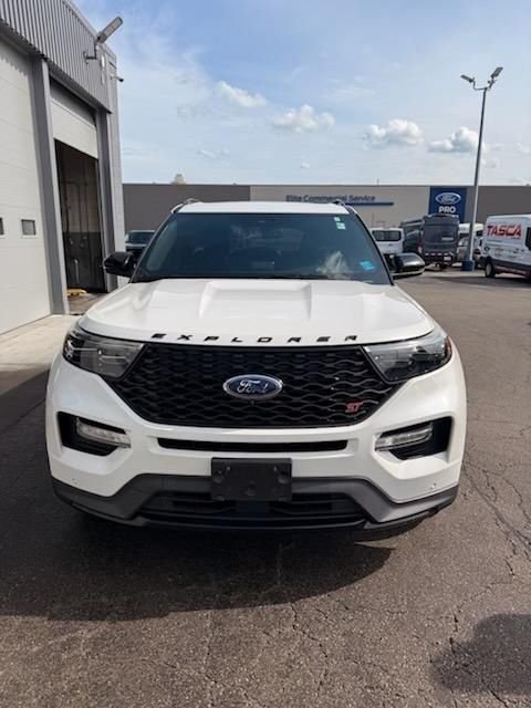 Used 2020 White Ford ST image 5
