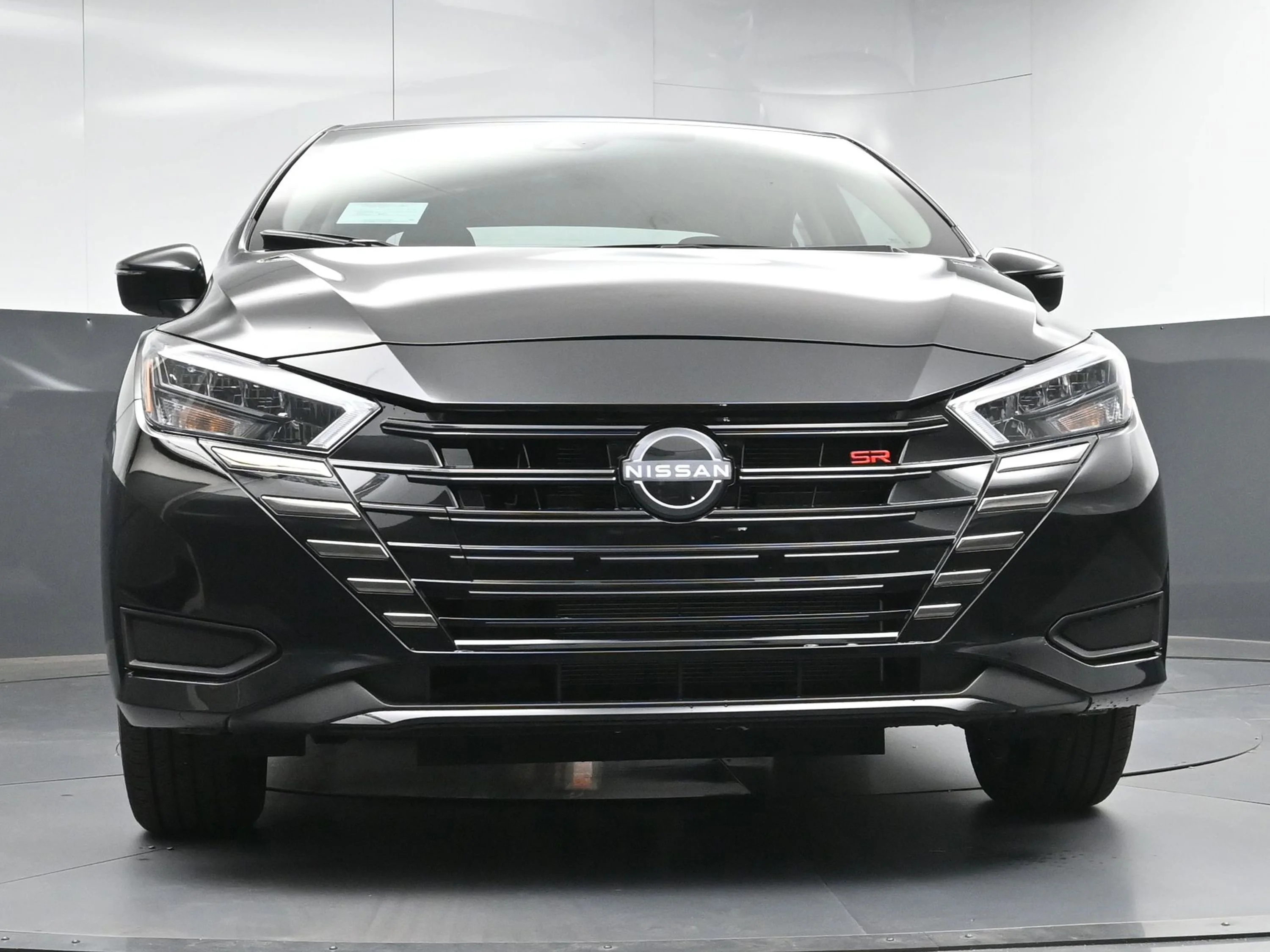 Used 2025 Super Black Nissan SR image 21