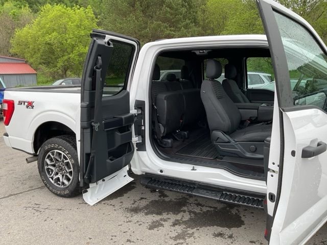 Used 2021 White Ford XL image 42