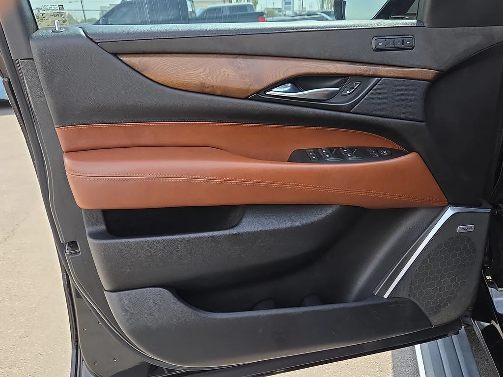 Used 2020 BLACK RAVEN Cadillac Premium Luxury image 14