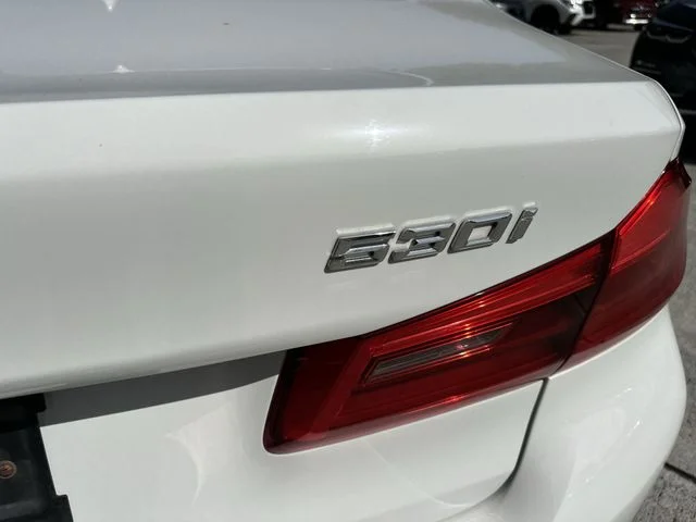 2020 BMW 5 Series 530i - Photo 25
