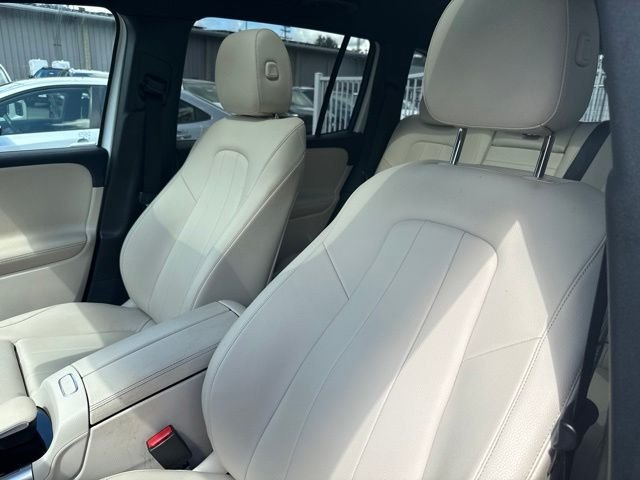 Used 2021  Mercedes-Benz GLB 250 image 14