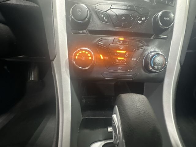 Used 2015 White Ford S image 21