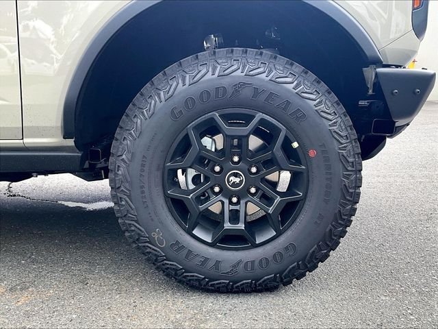 New 2026 Desert Sand Ford Badlands image 13