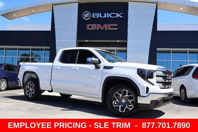 New 2026 Summit White GMC SLE image 1