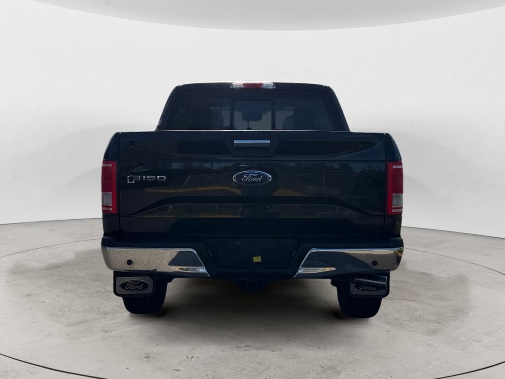 Used 2017 Black Ford XLT image 4