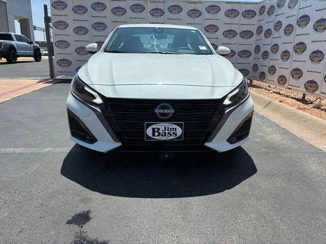 New 2026 Pearl White TriCoat Nissan SV image 3