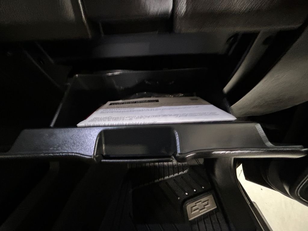 Used 2018  Chevrolet LTZ image 28