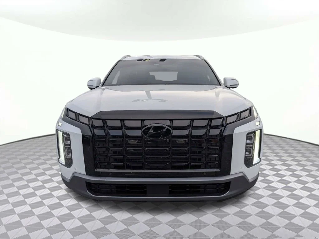 Used 2024 White Hyundai Limited image 7