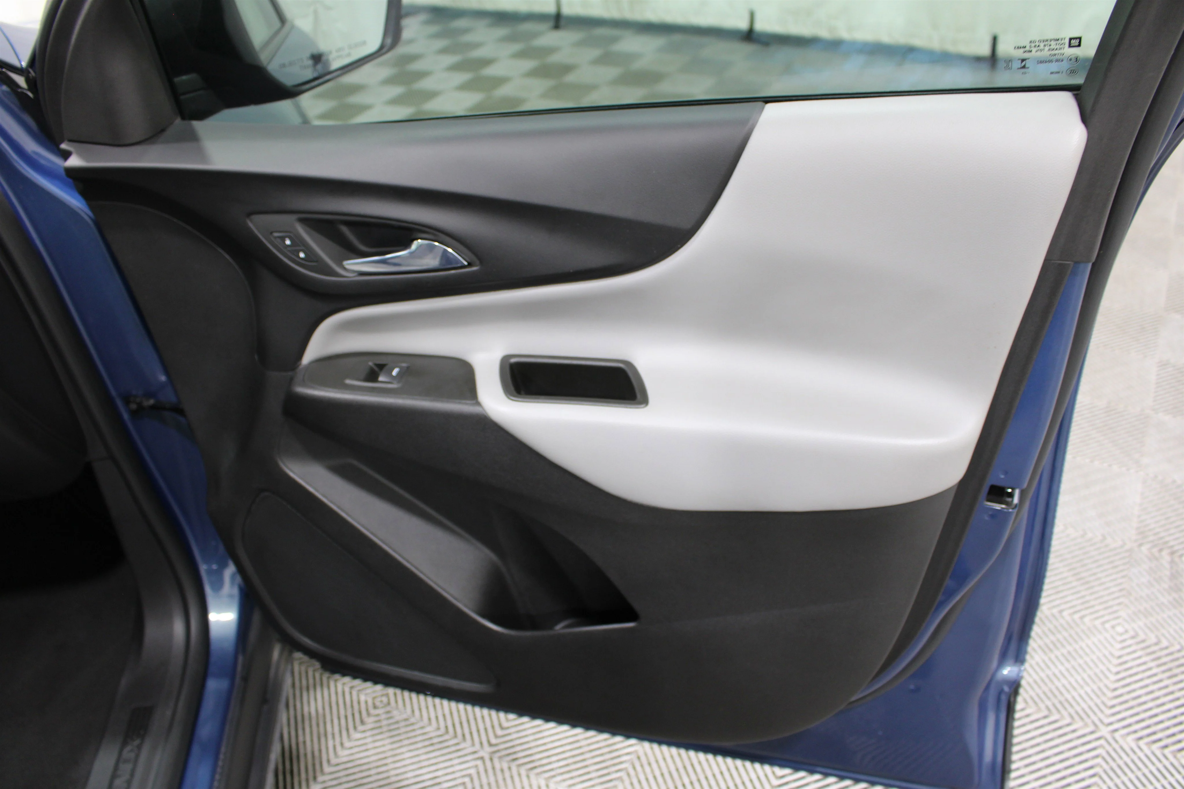 2024 Chevrolet Equinox LS - Photo 26