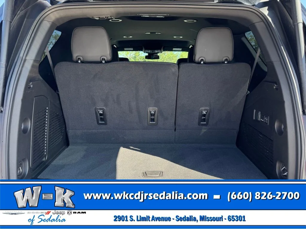 Used 2024 Black GMC AT4 image 35