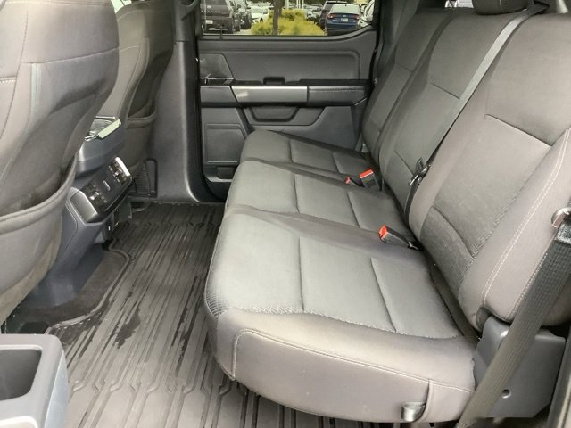 Used 2022 Black Metallic Ford XLT image 10